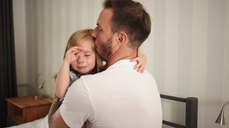 Giải mã khóc đêm ở trẻ lớn - Nguyên nhân và các biện pháp hỗ trợ