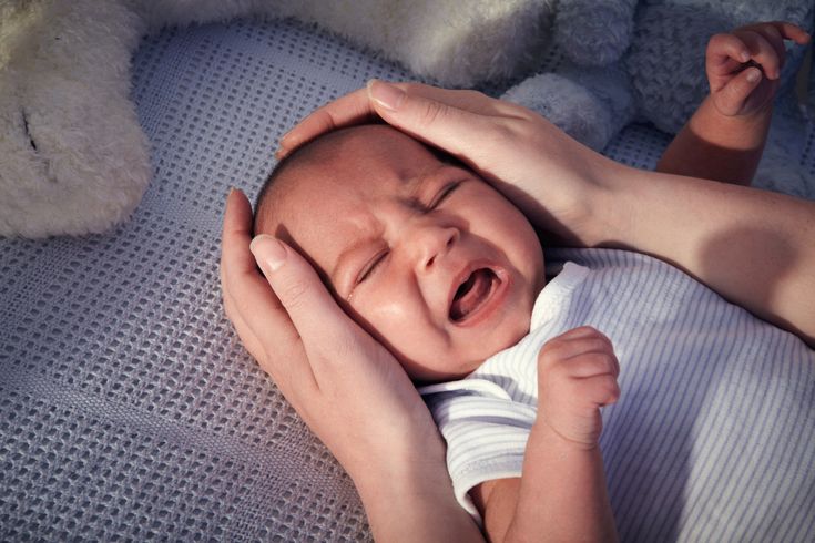 6 sai lầm thường gặp khi dỗ trẻ khóc đêm và cách khắc phục