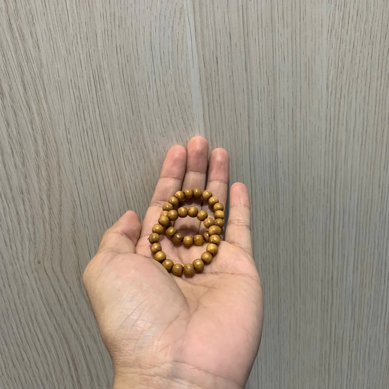 Khi nào nên đeo vòng dâu tằm cho bé? Độ tuổi lý tưởng và các dịp quan trọng