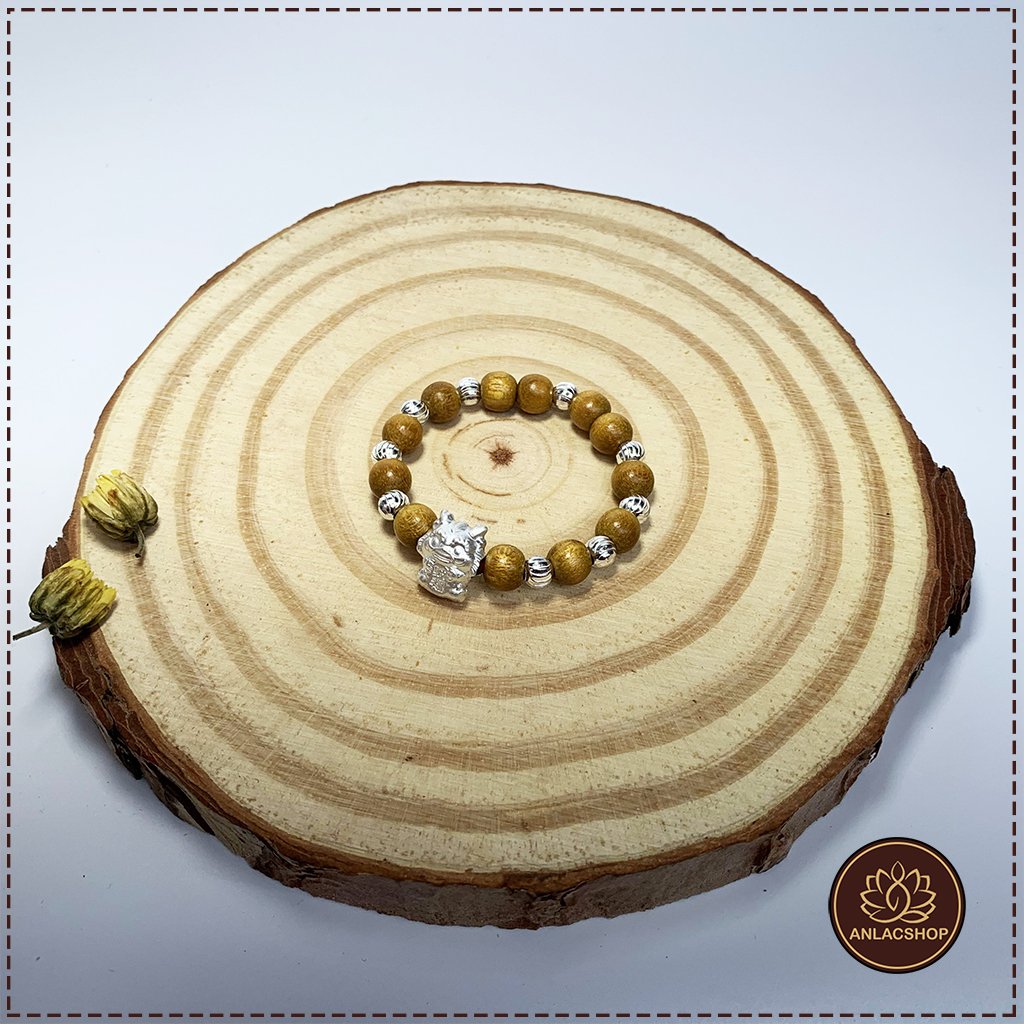 Ý nghĩa số bi bạc trong vòng dâu tằm - Vì sao ba mẹ nên quan tâm khi chọn cho bé?