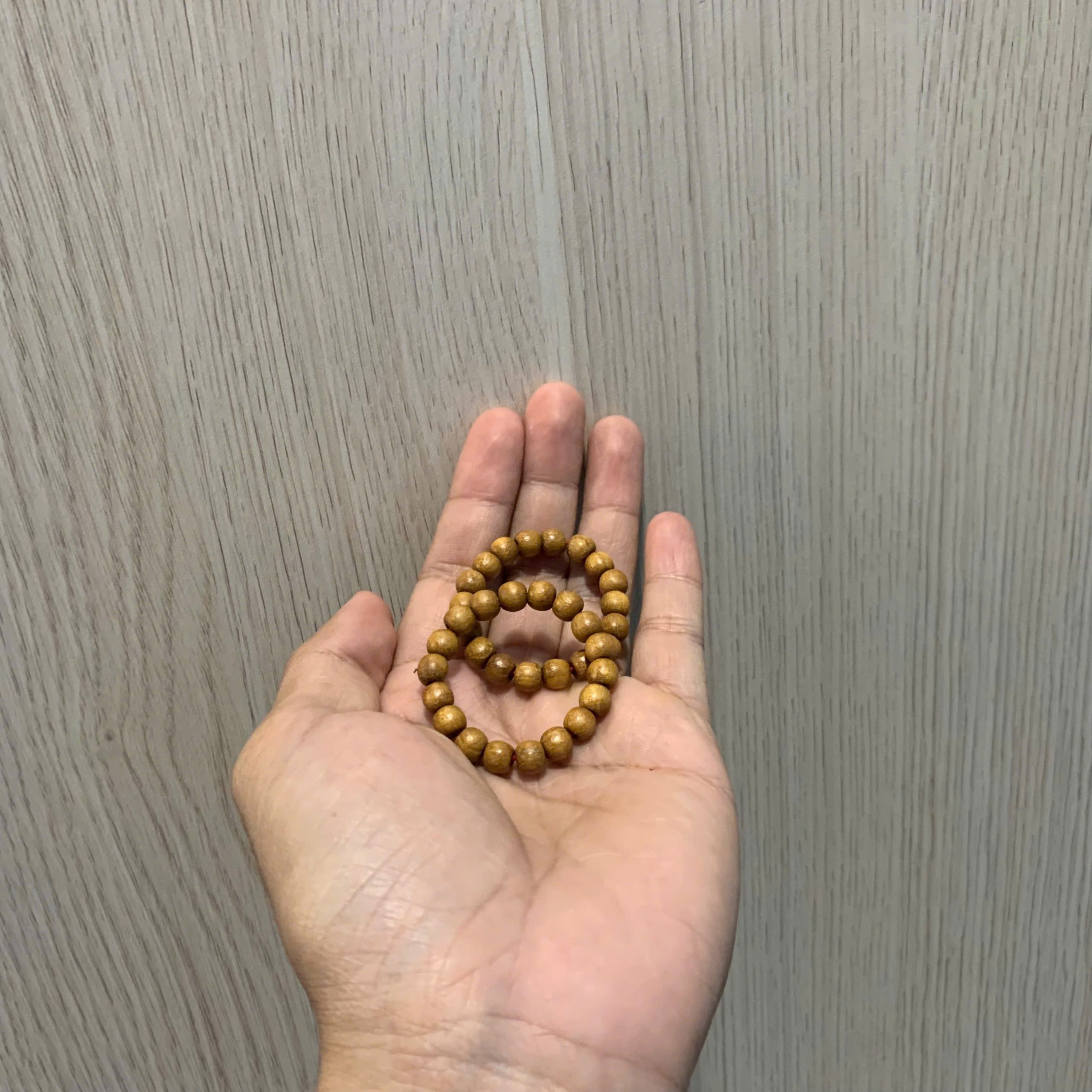 Vòng dâu tằm và phong thủy ngũ hành - Chọn màu đá nào hợp mệnh bé?