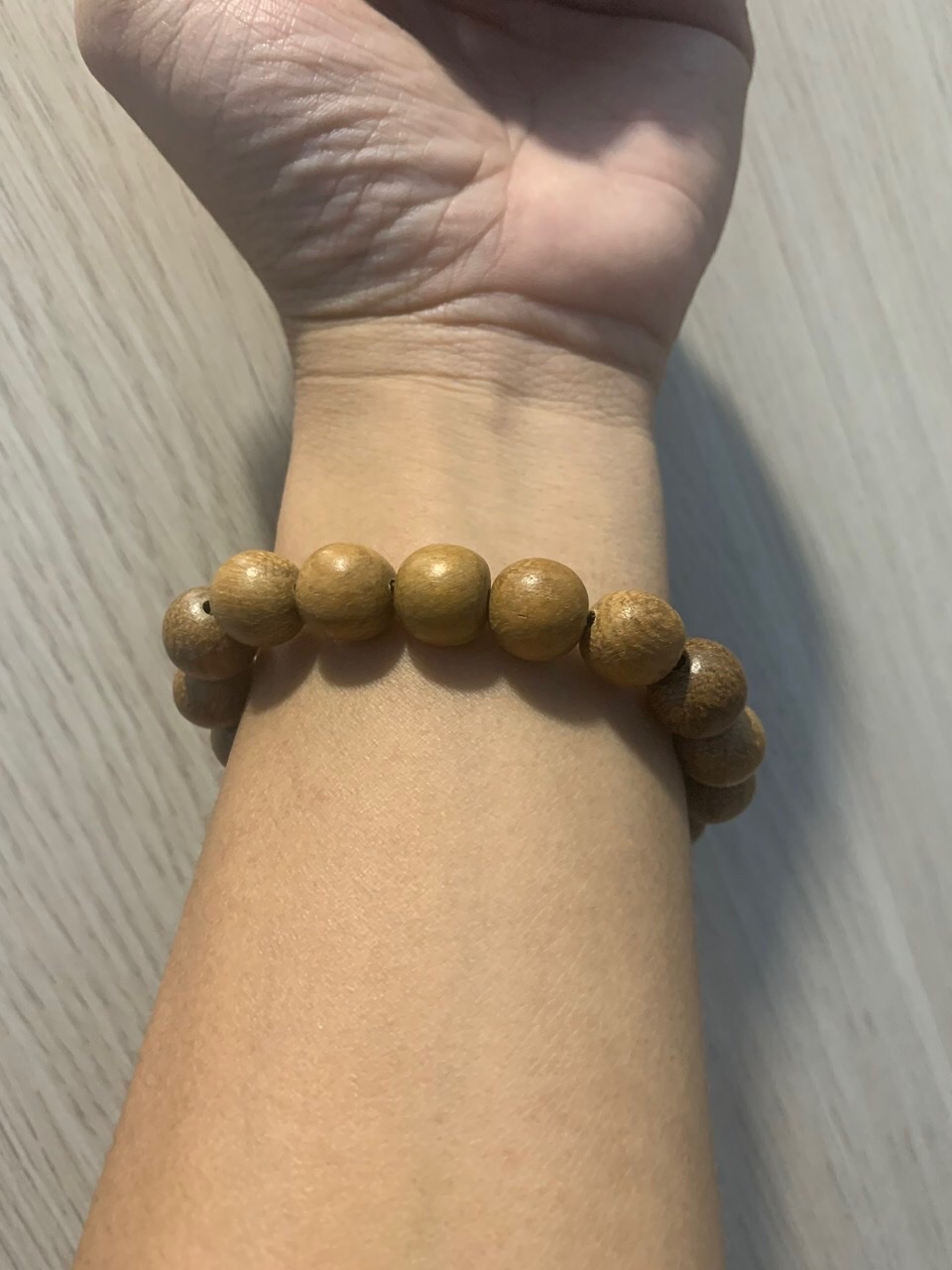 Giải Mã Vòng Dâu Tằm: Ai Cần Vật Phẩm Hộ Mệnh Này Nhất?