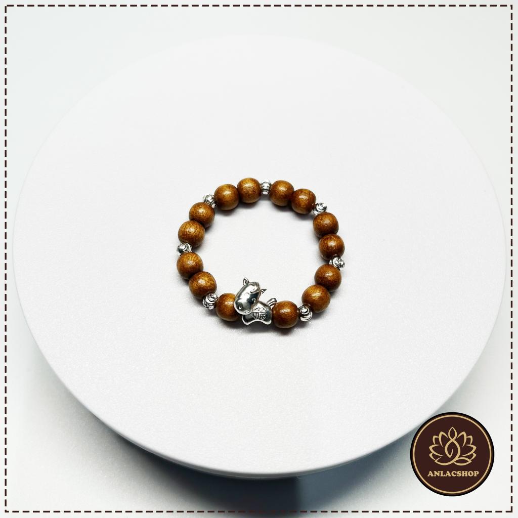 Giải mã ý nghĩa biểu tượng con giáp Ngọ trong vòng dâu tằm