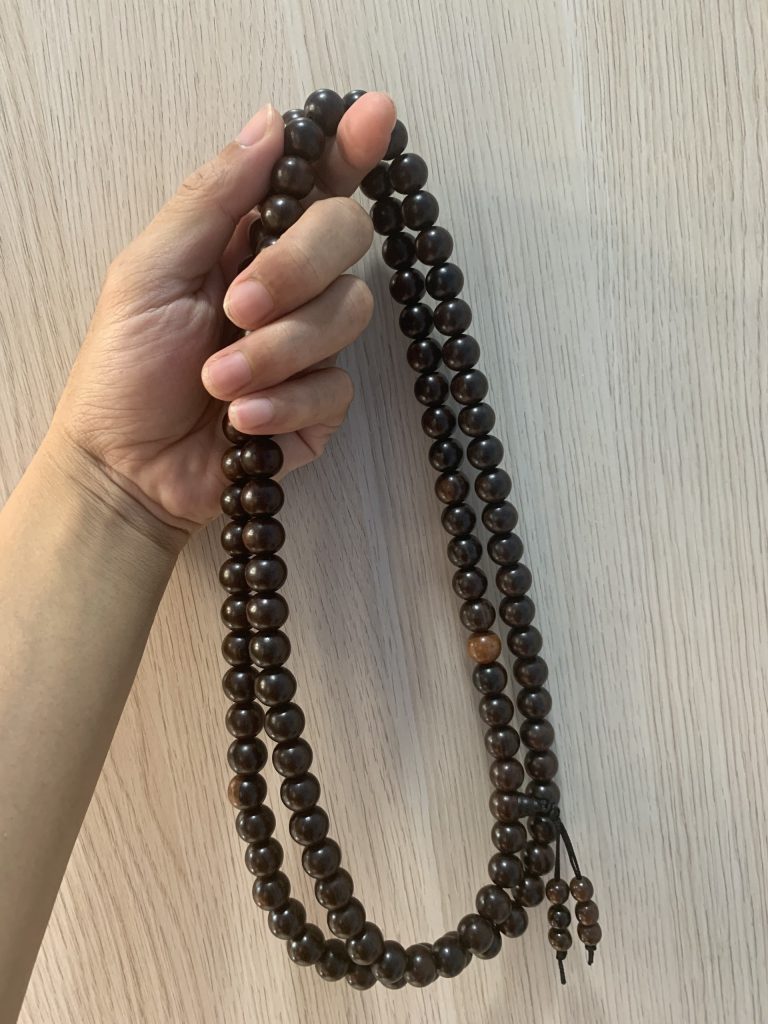 Chuỗi 108 hạt có bắt buộc phải dùng để niệm Phật không?